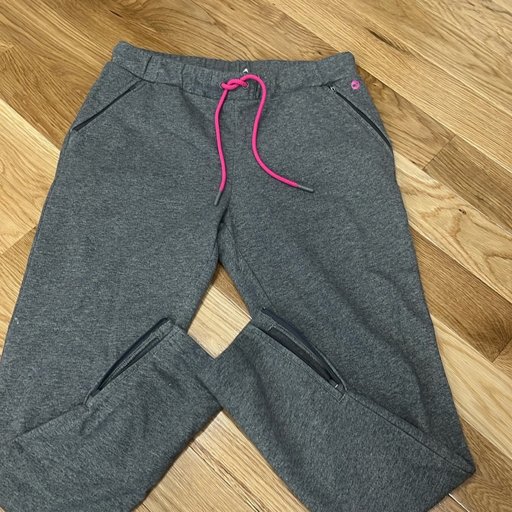 Vineyard Vines joggers